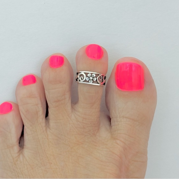 Sterling Silver Swirl and Flower Toe Ring, Silver Rings, Forget Me Not Flowers - Picture 1 of 15